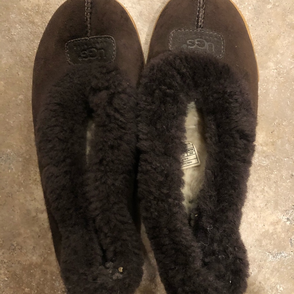 Ugg slippers